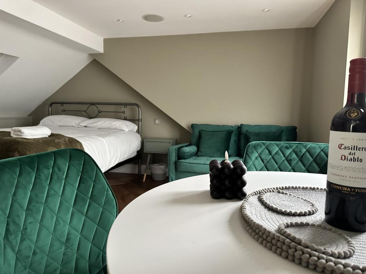 Super Deluxe Apartment Барнет Екстер'єр фото